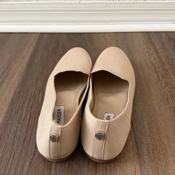 Women's Beige flats - Picture 3 of 5